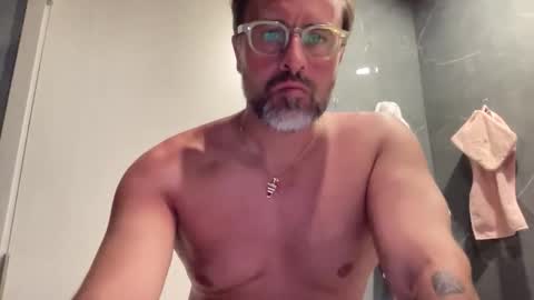 danieleitaly85 online show from 04-19-26, 06:10