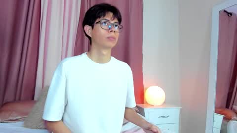 Snapshot of daniell_rdrig chatting on 03-07-26, 12:13 Daniel online show from 03-07-26, 12:13