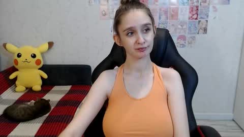 Snapshot of daniella_martin chatting on 10-14-25, 12:44 Daniella Martin online show from 10-14-25, 12:44