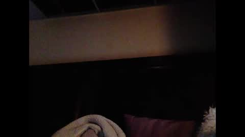 Snapshot of daniellbisous chatting on 02-16-26, 09:05 daniellbisous online show from 02-16-26, 09:05