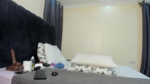 Snapshot of danielle_rock chatting on 02-17-25, 07:10 danielle_rock online show from 02-17-25, 07:10