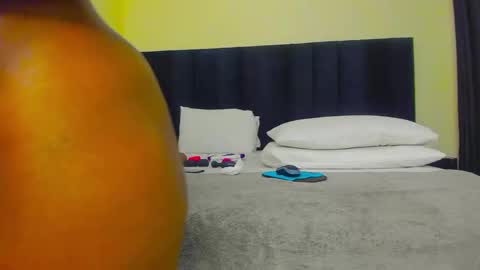 Snapshot of danielle_rock chatting on 09-19-25, 10:38 danielle_rock online show from 09-19-25, 10:38