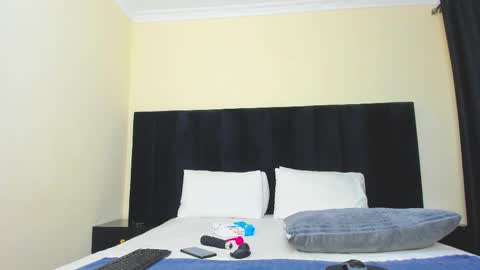 Snapshot of danielle_rock chatting on 12-14-25, 08:02 danielle_rock online show from 12-14-25, 08:02