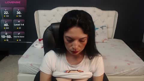 Snapshot of danielle_smithh chatting on 12-02-24, 10:34 Danielle Smith online show from 12-02-24, 10:34