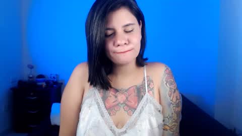 daniellerain online show from 01-10-25, 04:12