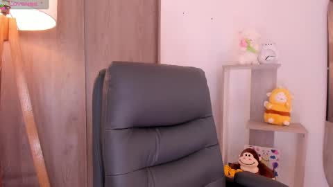 Danielle Rose online show from 10-10-25, 09:47