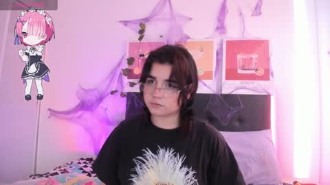 Snapshot of daniellesins_ chatting on 10-20-25, 12:38 online show from 10-20-25, 12:38