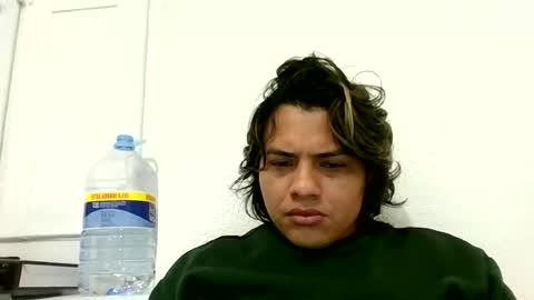 Snapshot of danielmendoza45 chatting on 10-29-25, 11:34 daniel mendoza online show from 10-29-25, 11:34