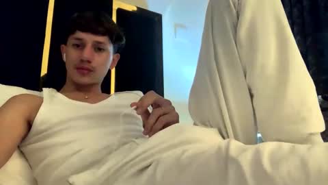 Snapshot of daniels_cruz chatting on 01-06-25, 10:15 Daniels Cruz online show from 01-06-25, 10:15