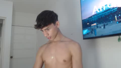 Snapshot of daniels_cruz chatting on 06-02-26, 03:08 Daniels Cruz online show from 06-02-26, 03:08
