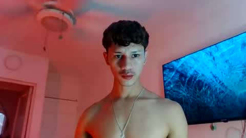 Snapshot of daniels_cruz chatting on 06-04-26, 04:46 Daniels Cruz online show from 06-04-26, 04:46