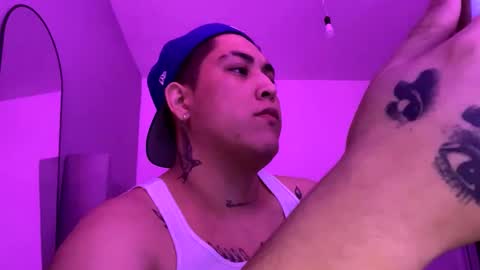 Snapshot of danieltarot81 chatting on 10-30-25, 02:35 cry daniel online show from 10-30-25, 02:35