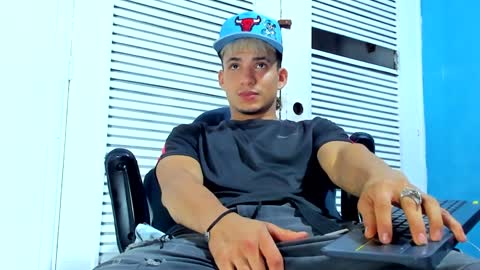 Dani online show from 01-10-25, 04:12