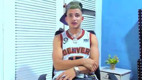 Dani online show from 02-25-25, 04:03