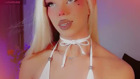 DANNI LEE online show from 12-19-25, 09:44