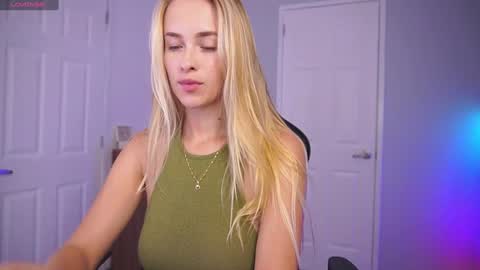 Hi my name is Anna. Please say hello I like to chat with you. If u have request use Tip option .Thank you online show from 01-23-25, 01:41