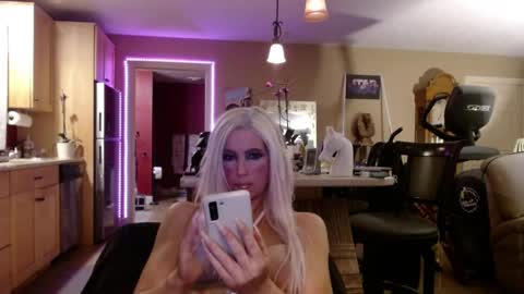 Snapshot of danikawhite69 chatting on 04-26-26, 12:47 DanikaWhite69 online show from 04-26-26, 12:47