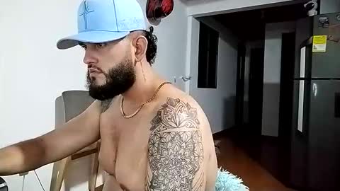 Snapshot of daniloh_xxx chatting on 10-30-25, 04:03 daniloh_xxx online show from 10-30-25, 04:03