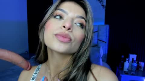 Dani Phonenix online show from 12-18-24, 09:29