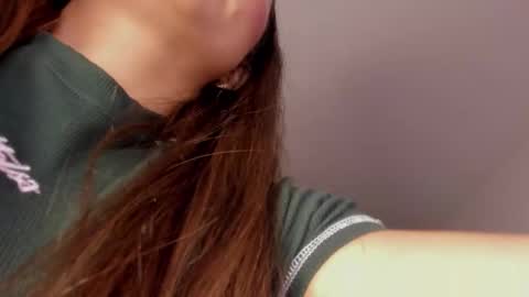 Snapshot of daniphoenixx chatting on 12-18-25, 07:31 Dani Phonenix online show from 12-18-25, 07:31