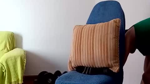 Snapshot of daniroca8 chatting on 03-23-26, 04:00 daniroca8 online show from 03-23-26, 04:00