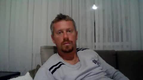 Snapshot of danisami12345 chatting on 10-16-25, 02:01 daniel online show from 10-16-25, 02:01