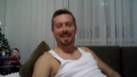 Snapshot of danisami12345 chatting on 01-08-26, 11:29 daniel online show from 01-08-26, 11:29