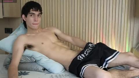 Snapshot of danmaxwell_ chatting on 05-28-26, 12:57 Dan maxwell online show from 05-28-26, 12:57