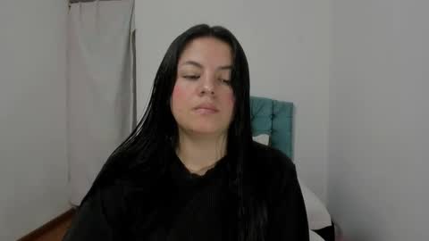 Snapshot of danna_1111 chatting on 02-03-25, 04:52 danna online show from 02-03-25, 04:52