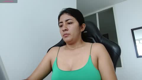 Danna online show from 11-26-25, 12:06