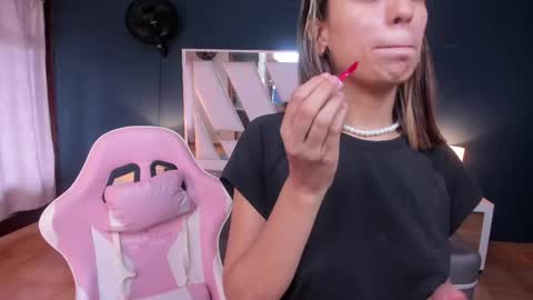  danna  online show from 05-22-26, 07:08