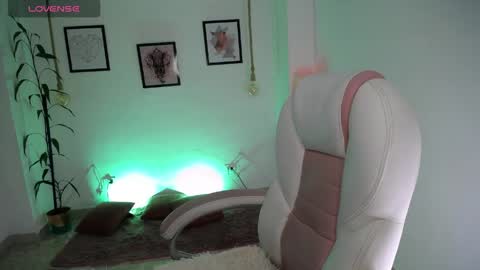 Danna online show from 03-31-26, 11:16