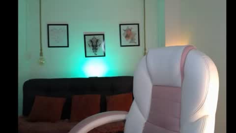 Danna online show from 07-27-26, 11:12