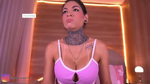 Danna Berlin  online show from 04-06-26, 07:15