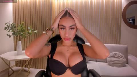 Snapshot of dannacruz_ chatting on 11-25-25, 07:14 Danna Cruz online show from 11-25-25, 07:14