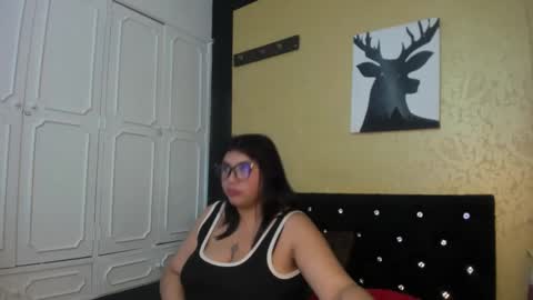 Danna Garza online show from 02-18-25, 04:15