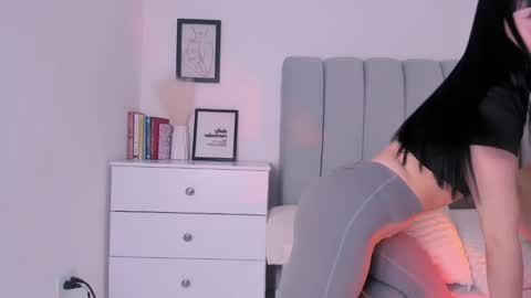 Snapshot of dannahyde chatting on 02-03-25, 11:15 Insta DannaBlueX online show from 02-03-25, 11:15