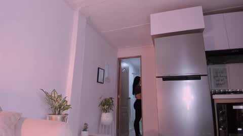 Snapshot of dannahyde chatting on 02-17-25, 07:53 Insta DannaBlueX online show from 02-17-25, 07:53