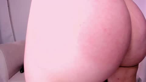 Snapshot of dannahyde chatting on 02-28-25, 11:23 Insta DannaBlueX online show from 02-28-25, 11:23