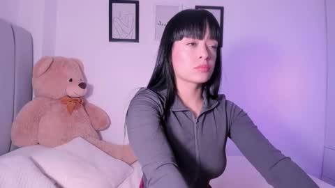 Snapshot of dannahyde chatting on 09-29-25, 04:01 Insta DannaBlueX online show from 09-29-25, 04:01