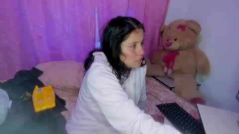 Danna Sofia jeins online show from 11-05-25, 10:32