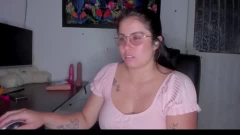 Danna Sofia jeins online show from 04-21-26, 02:45