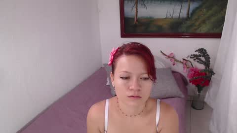 Snapshot of dannatiny chatting on 02-05-25, 01:00 Danna online show from 02-05-25, 01:00