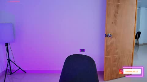 Danna Wells online show from 05-24-26, 06:02