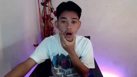 Snapshot of danner_fuckerxx chatting on 02-15-26, 09:11 DANNER online show from 02-15-26, 09:11