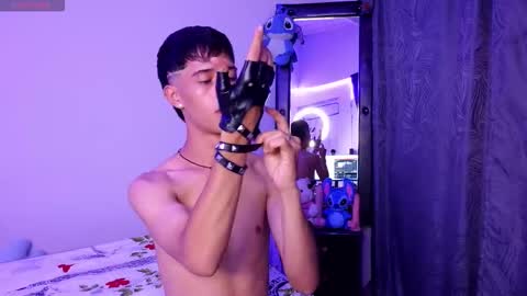 Snapshot of danny777_ chatting on 10-08-25, 03:59 Danny online show from 10-08-25, 03:59