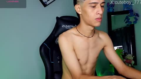 Snapshot of danny777_ chatting on 11-02-25, 01:24 Danny online show from 11-02-25, 01:24