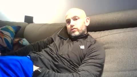 Snapshot of danny81boy chatting on 05-05-26, 05:43 danny81boy online show from 05-05-26, 05:43