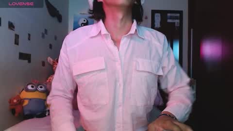 Snapshot of danny__phantom chatting on 12-20-24, 11:05 phantom555 online show from 12-20-24, 11:05