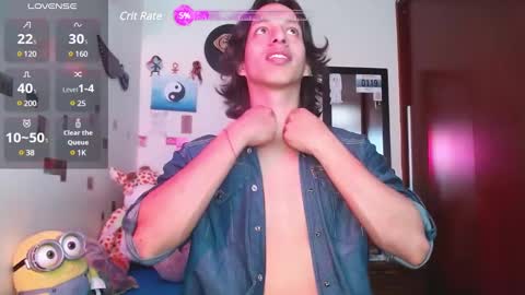 Snapshot of danny__phantom chatting on 01-14-25, 07:11 phantom555 online show from 01-14-25, 07:11